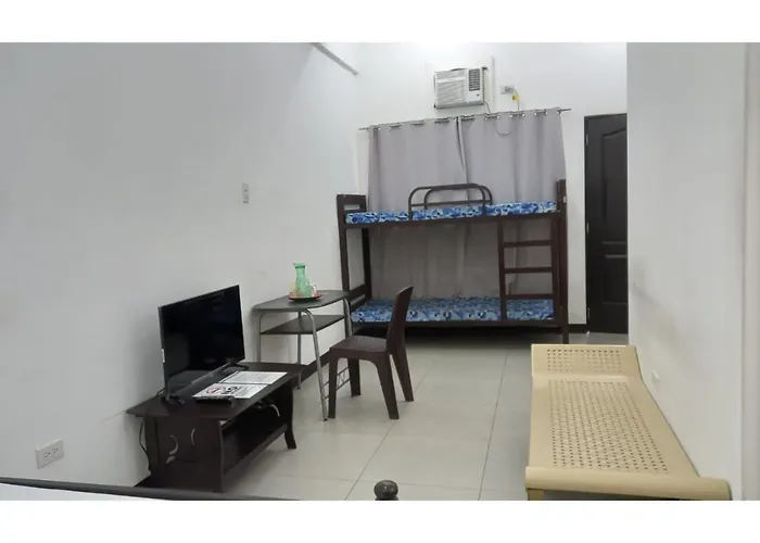 Oyo 903 Tesoro Hotel 2*
